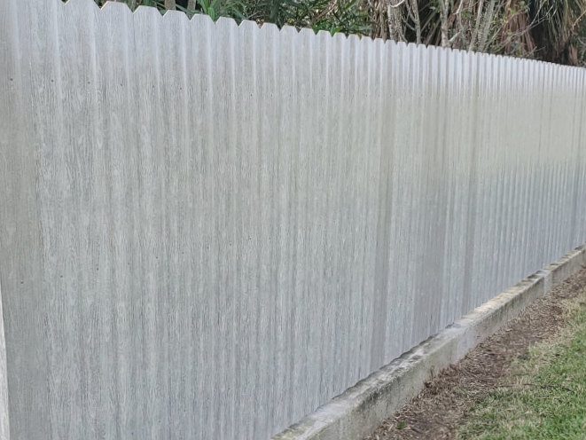 Next-Generation Fiber Fence Installed in Metairie Close to the Levee.