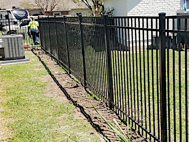 Three Rail, 5-Foot-High, Majestic Style Aluminum Fencing installed in LaPlace, LA.
